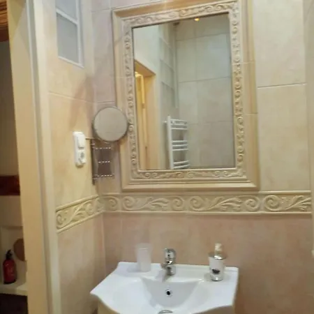 Apartment Rustic In The Jewish Quarter *