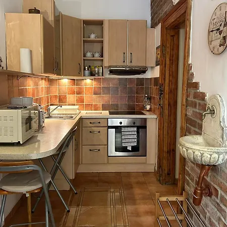 Apartment Rustic In The Jewish Quarter